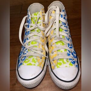 Kids Colorful Giraffe Print High Top Converse Size 4.5